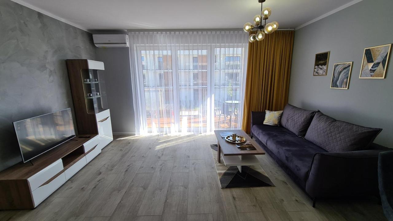 Apartament Deluxe 3 Oswiecim Bagian luar foto