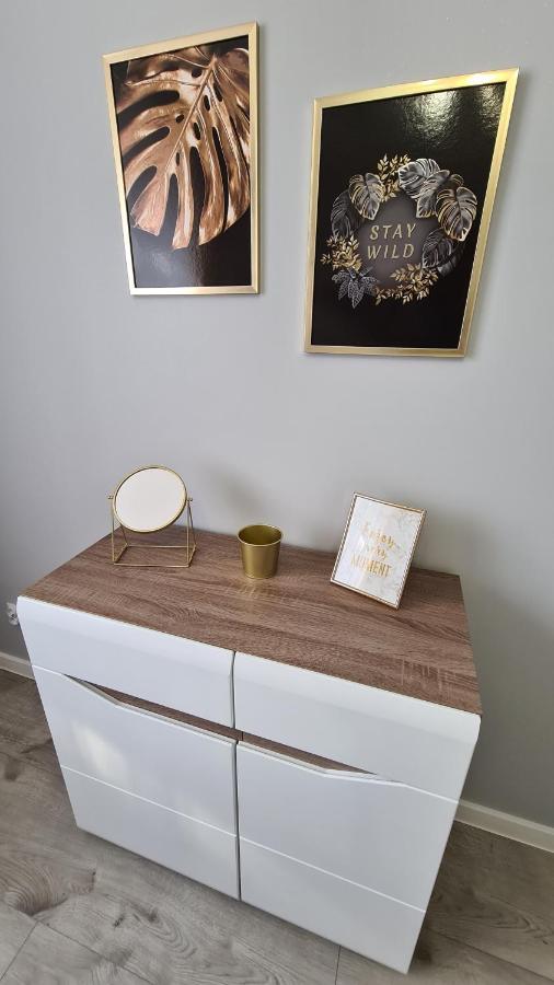 Apartament Deluxe 3 Oswiecim Bagian luar foto