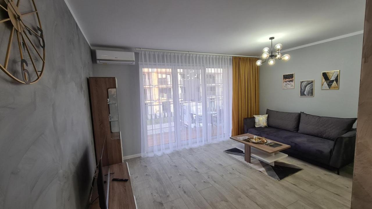 Apartament Deluxe 3 Apartment Oswiecim Bagian luar foto