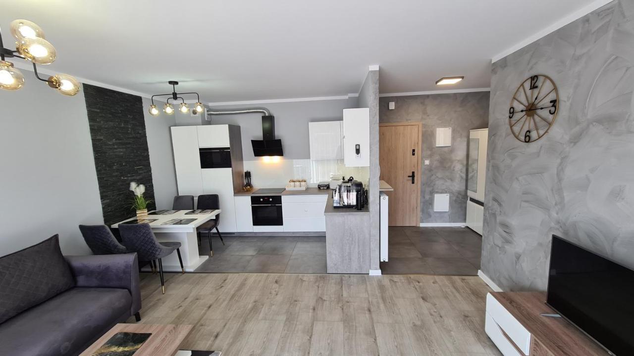 Apartament Deluxe 3 Oswiecim Bagian luar foto